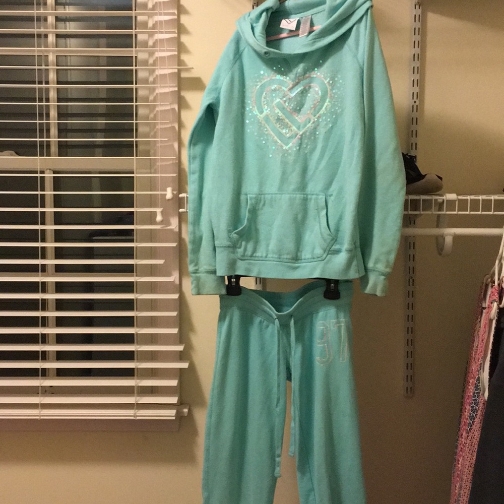 Hoodie sweatshirt and sweatpants